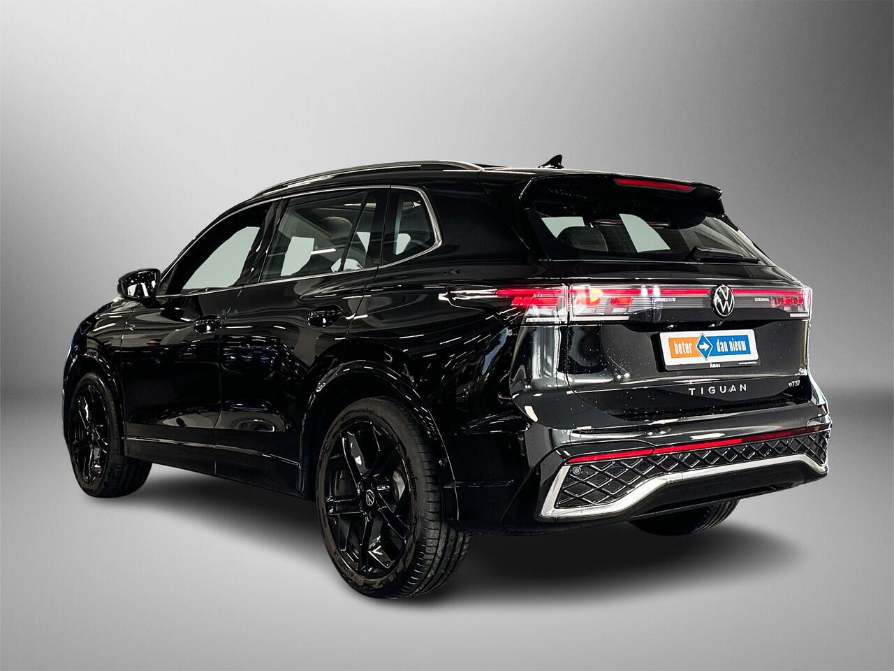 Volkswagen TIGUAN 1.5 eTSI 150pk R-Line Edition Velgen 'York', 20 inch | Adaptive Cruise Control | Panoramaschuif-kanteldak