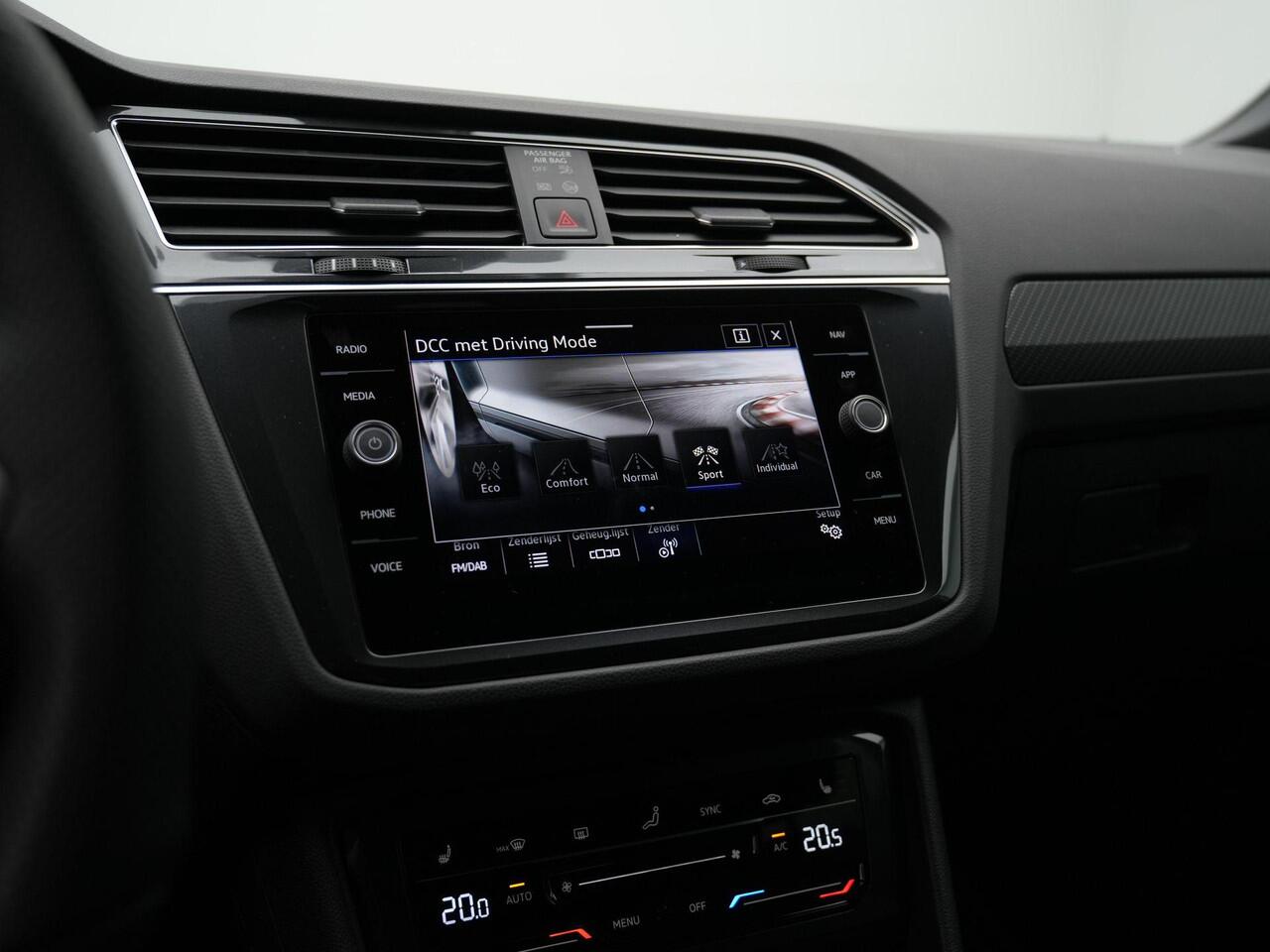 Volkswagen TIGUAN 1.4 TSI eHybrid 245 pk DSG R-Line Business+ | Panoramadak | Leder | Geheugenstoelen | Adaptief onderstel | Rondomzicht camera | IQ Light