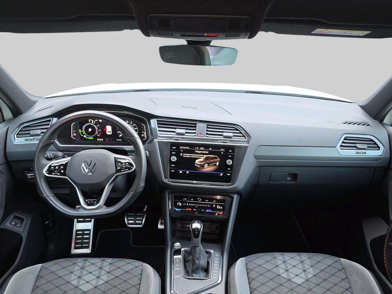 Volkswagen TIGUAN 1.4 TSI eHybrid R-Line Business+ | Automaat | Adaptive Cruisecontrol | Achteruitrijcamera/ Parkeersensoren |