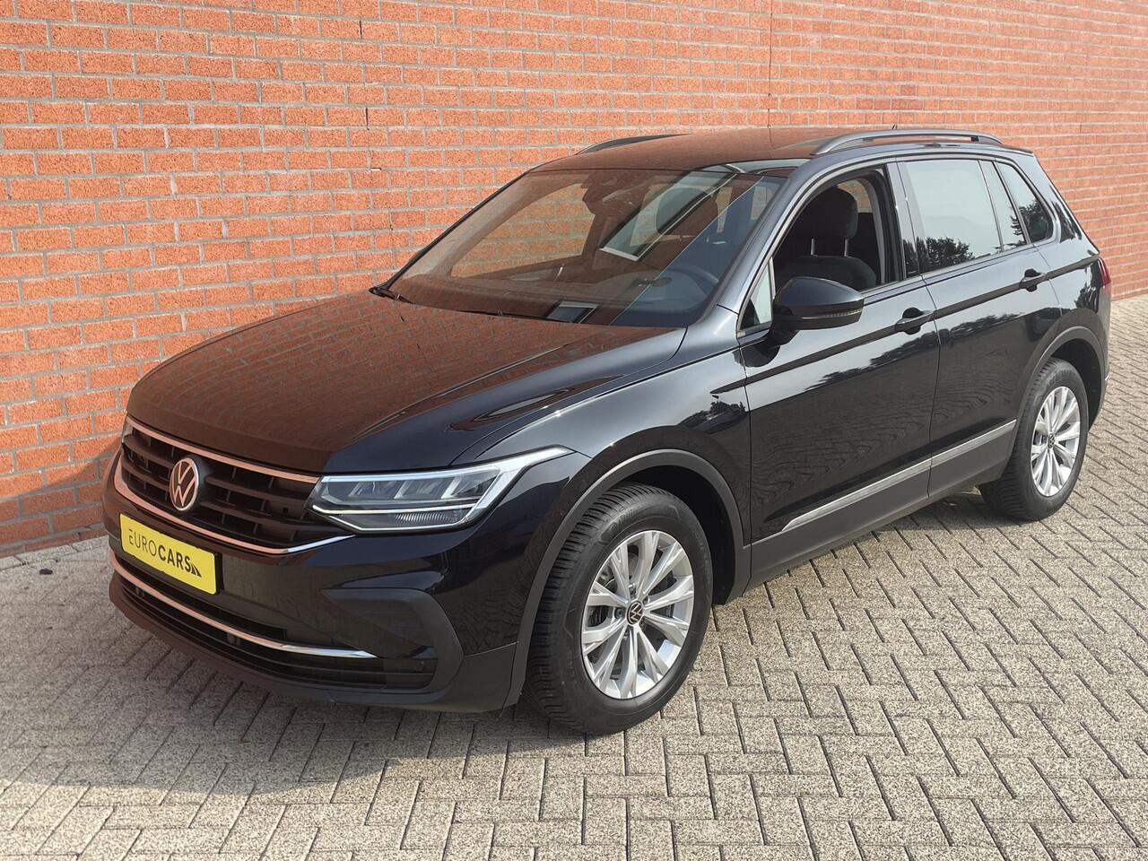 Volkswagen TIGUAN 1.5 TSI 150pk DSG Life COMPANY CAR Panoramadak Navigatie d.m.v. Apple Carplay Android Auto Parkeersensoren Adaptive Cruise Control Stoel- en stuurverwarming Ledverlichting Getinte ramen Climate Control
