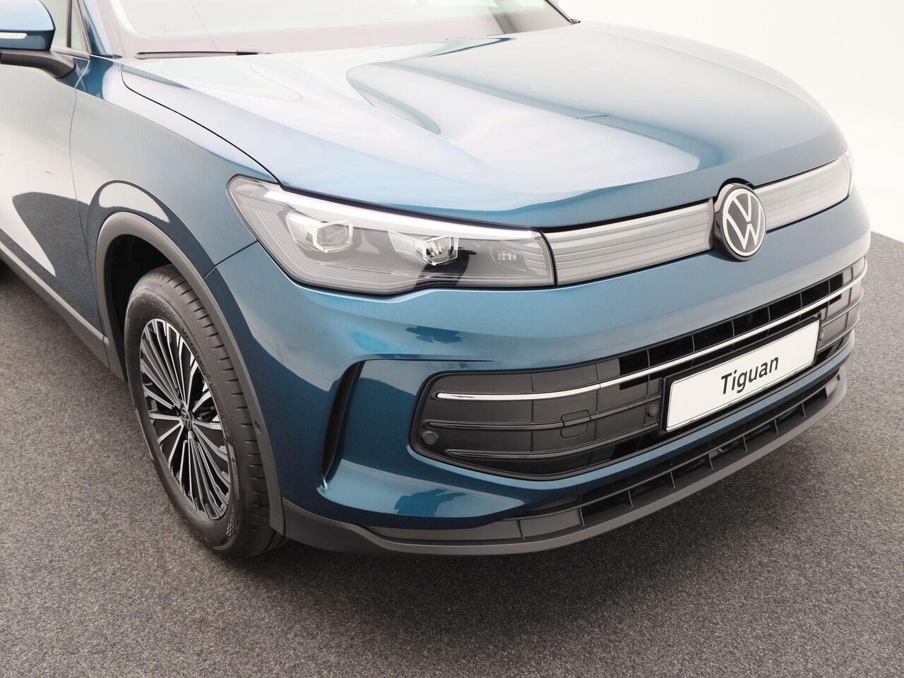 Volkswagen TIGUAN Life Edition 1.5 eHybrid 204 pk | Camera | Keyless | Carplay | Elektrische Achterklep | Adaptive Cruise |