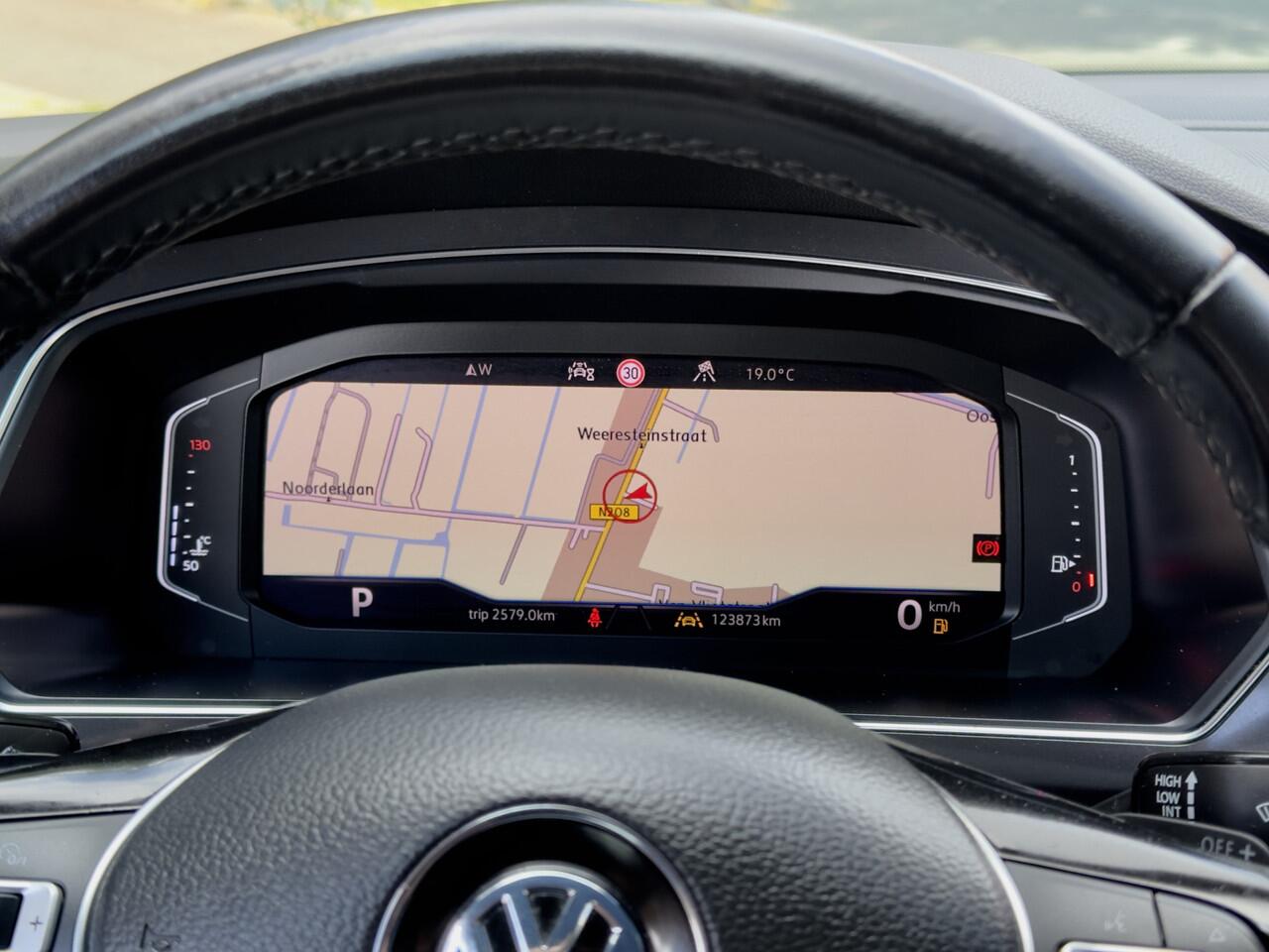 Volkswagen TIGUAN Allspace 1.5 TSI AUT7 R-LINE HIGHLINE NAVI CAMERA DIGI-DASH APPLE-CARPLAY LED LMV PDC