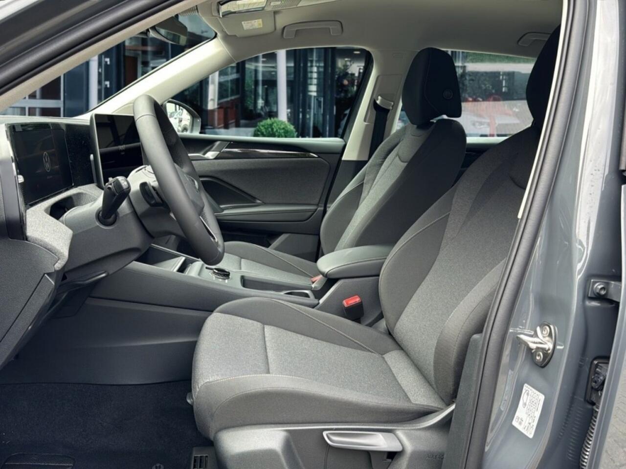 Volkswagen TIGUAN 1.5 eTSI DSG LIFE TREKHAAK/CAMERA/CARPLAY/STOELVERW