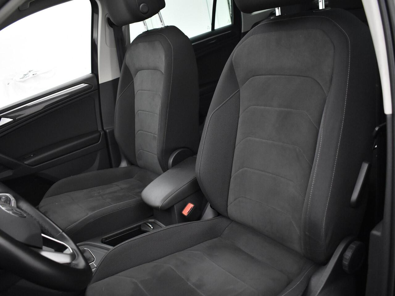 Volkswagen TIGUAN 1.4 TSI 245pk PHEV DSG eHybrid Elegance · Panoramadak · Camera · Apple/Android Car Play · Elek. Trekhaak · Elek. Achterklep · 18'' Inch ·