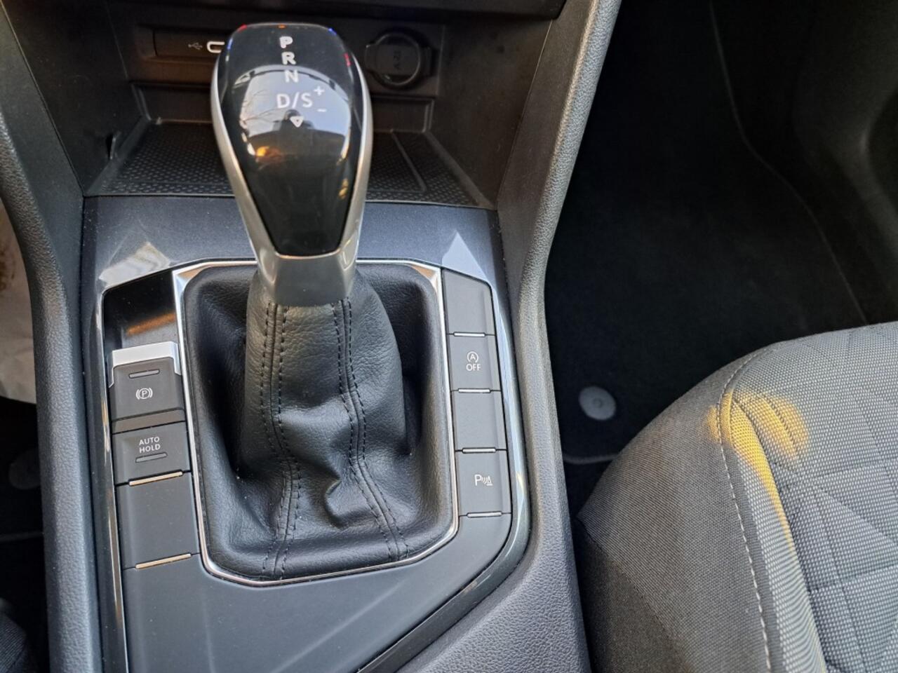 Volkswagen TIGUAN 1.5 TSI 150 Pk Life Business Dsg-7 Ecc Pdc Apple carplay LED