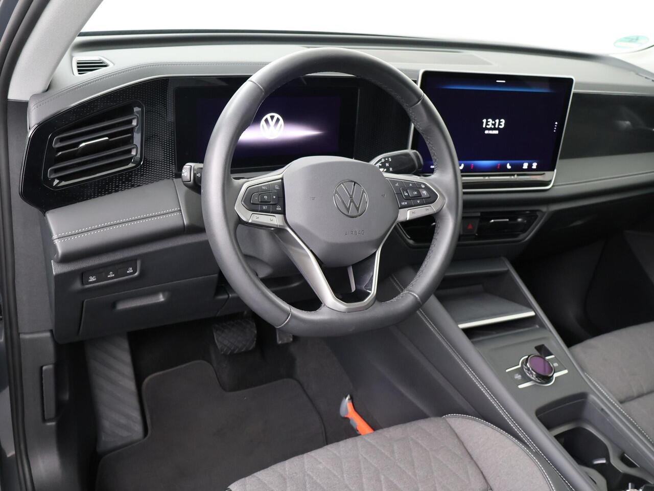 Volkswagen TIGUAN 1.5 eHybrid Life Edition | 204 PK | SoH 97% | Trekhaak wegklapbaar | Adaptive cruise control | Verwarmde voorstoelen | LED verlichting |