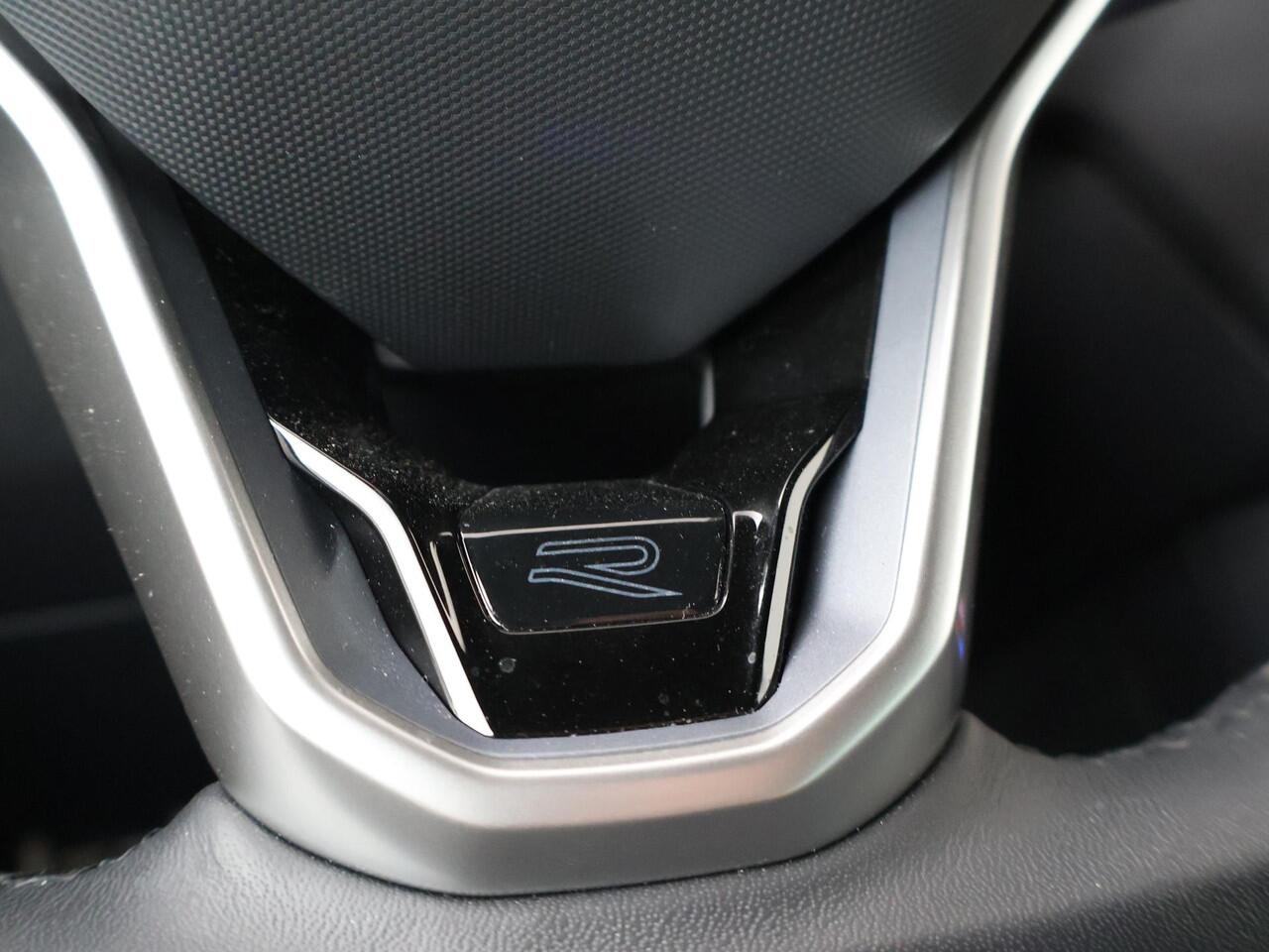 Volkswagen TIGUAN 1.4 TSI eHybrid R-Line Business | 245 PK | Automaat | Trekhaak | Achteruitrijcamera | R-Line |