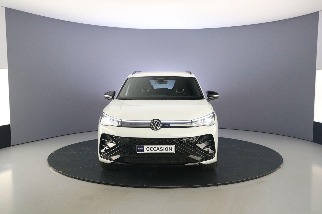 Volkswagen TIGUAN R-Line Edition 1.5 eTSI 150pk DSG Automaat Black style, Adaptive cruise control, Elektrische achterklep, Achteruitrijcamera, LED koplampen, Stuurwiel verwarmd