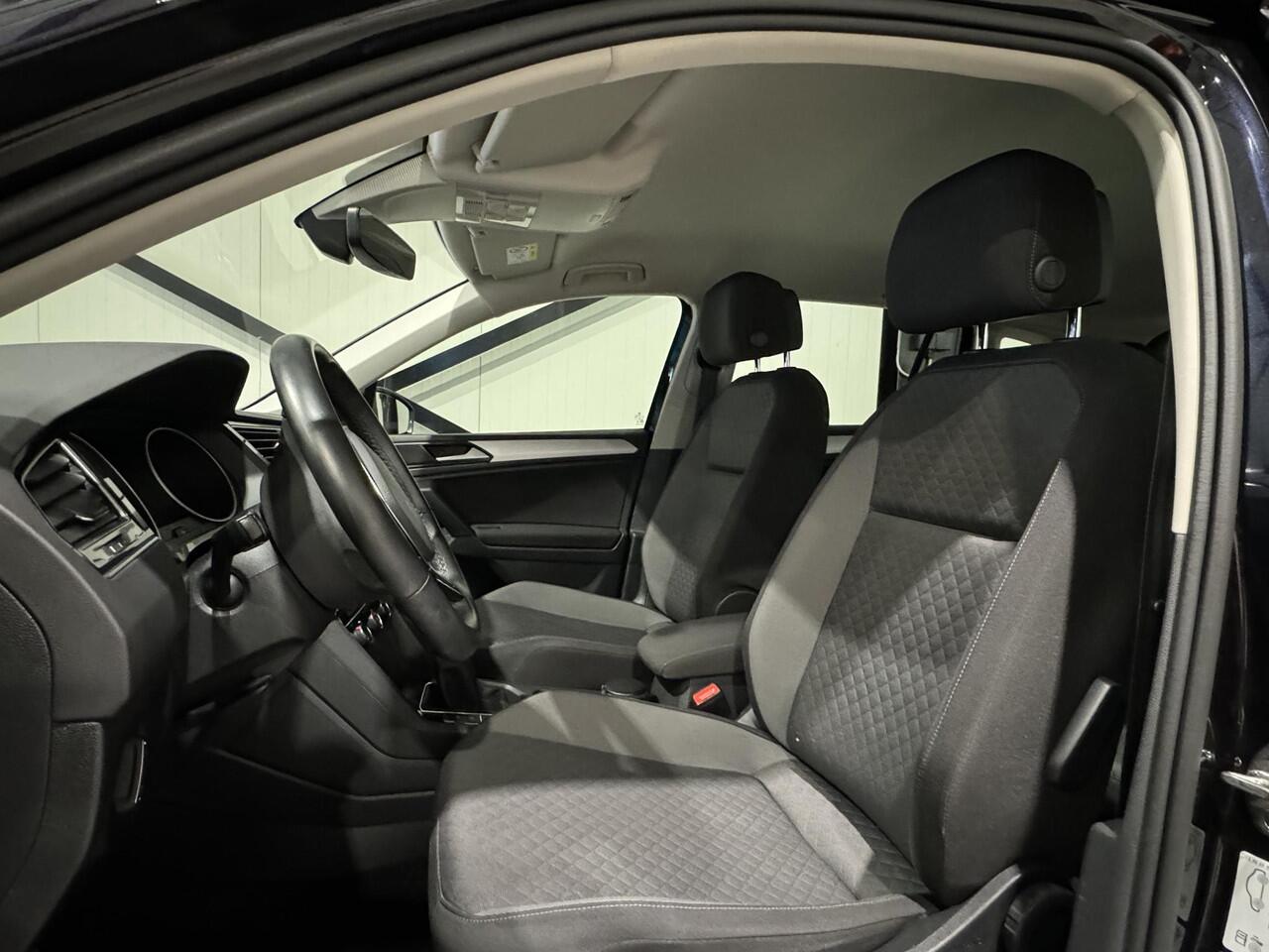 Volkswagen TIGUAN 1.5 TSI Comfortline | carplay | park-assist | stoelverwarming |