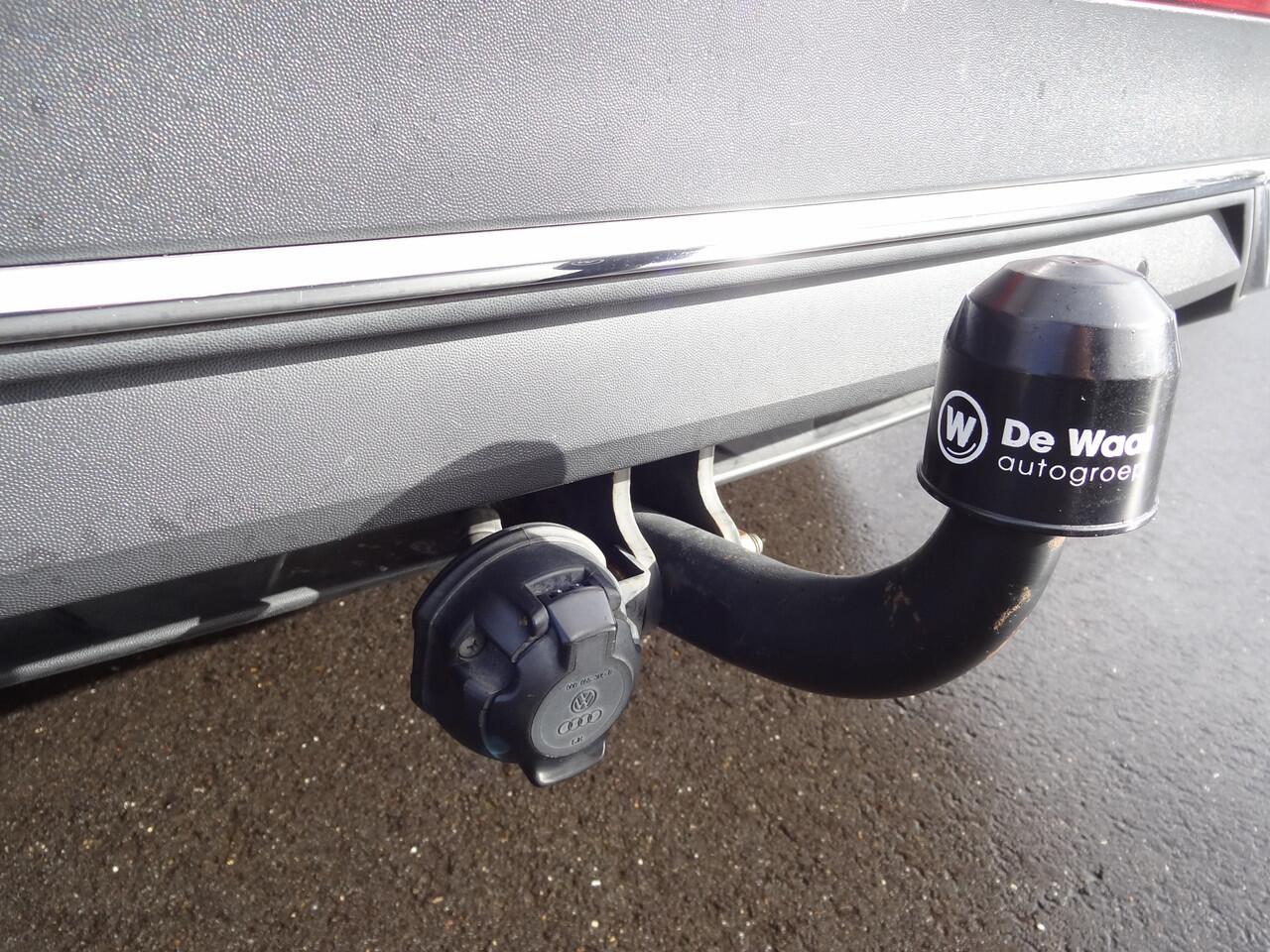 Volkswagen TIGUAN 1.5 TSI Elegance | VIRTUAL DASH | TREKHAAK | CAMERA | NAVI | STOELV