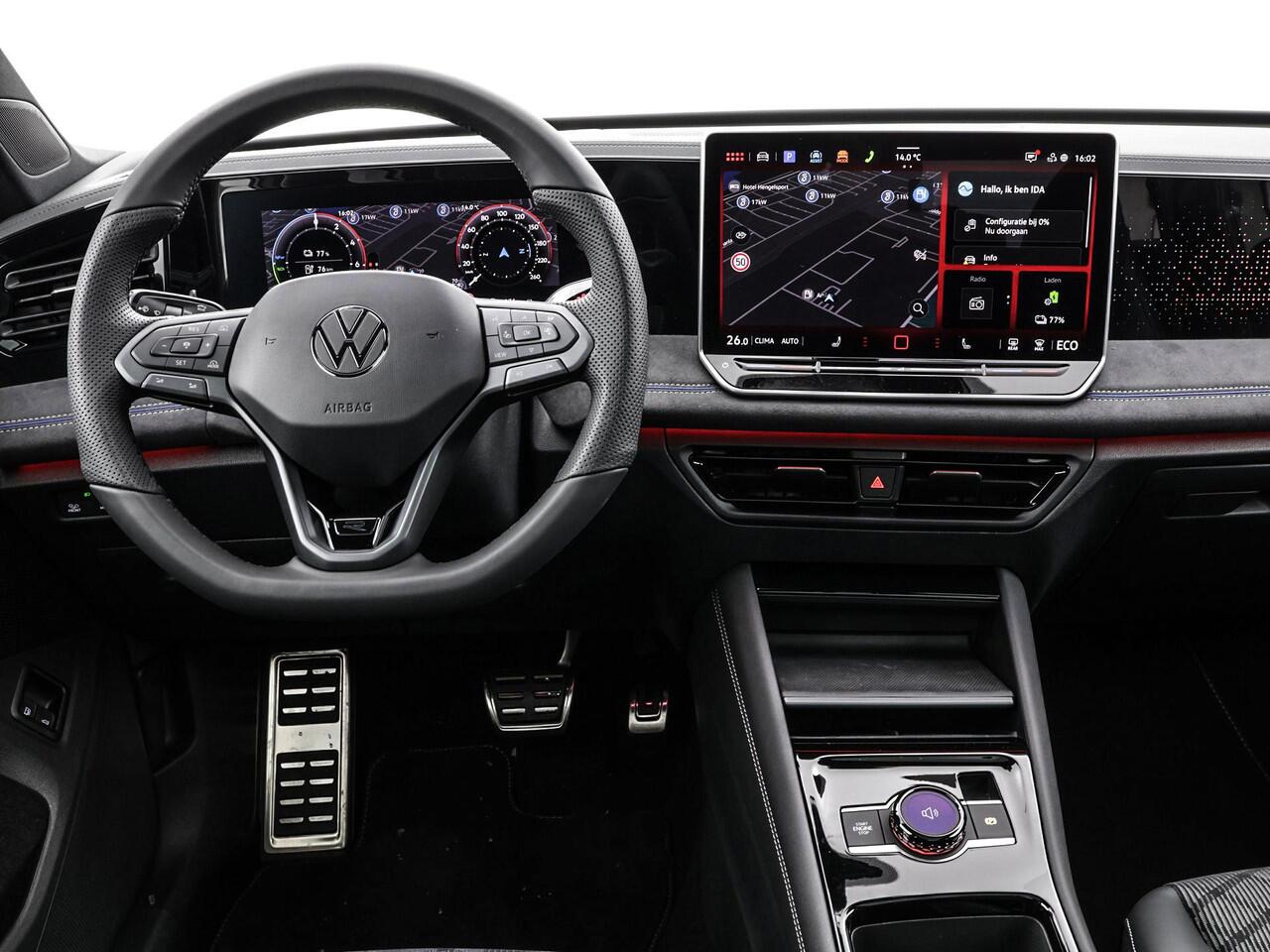 Volkswagen TIGUAN R-Line Edition 1.5 eHybrid 272 pk 6 versn. DSG · Black Style Pakket · Comfort Pakket · Trekhaak inklapbaar, met elektrische ontgrendeling, incl. aanhangermanoeuvreerhulp Trailer Assist ·