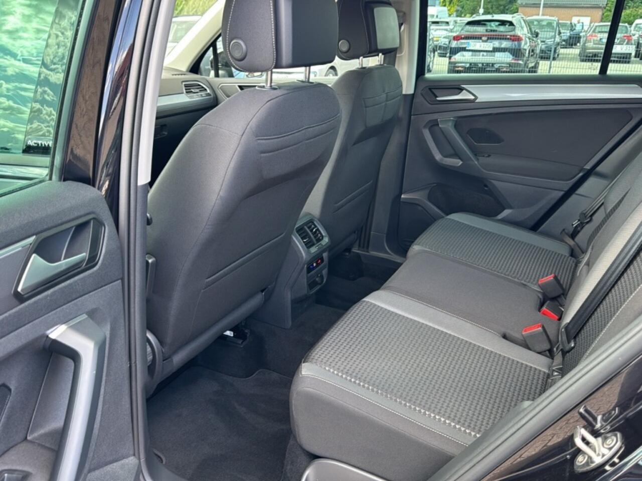 Volkswagen TIGUAN 1.5 TSI DSG LIFE TREKHAAK/CAMERA/NAVI/CARPLAY/ACC/STOELVERW/E-KLEP