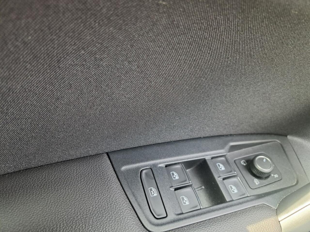 Volkswagen TIGUAN 1.5 TSI 150 Pk ACT R-Line Highline Panodak Digital Cockpit