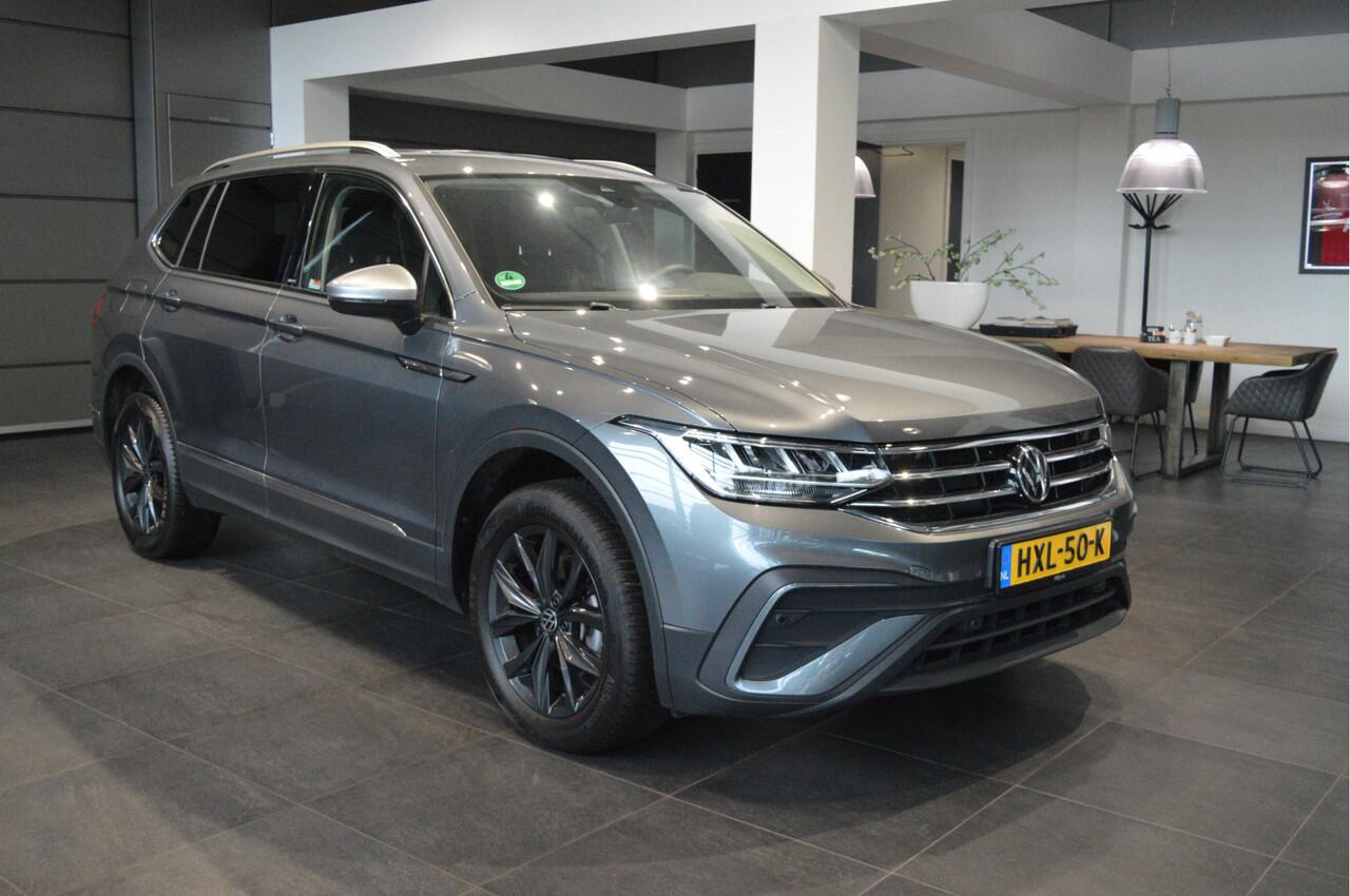 Volkswagen TIGUAN Allspace 1.5 TSI MOVE navi clima camera trekhaak 18 inch 150 pk !!