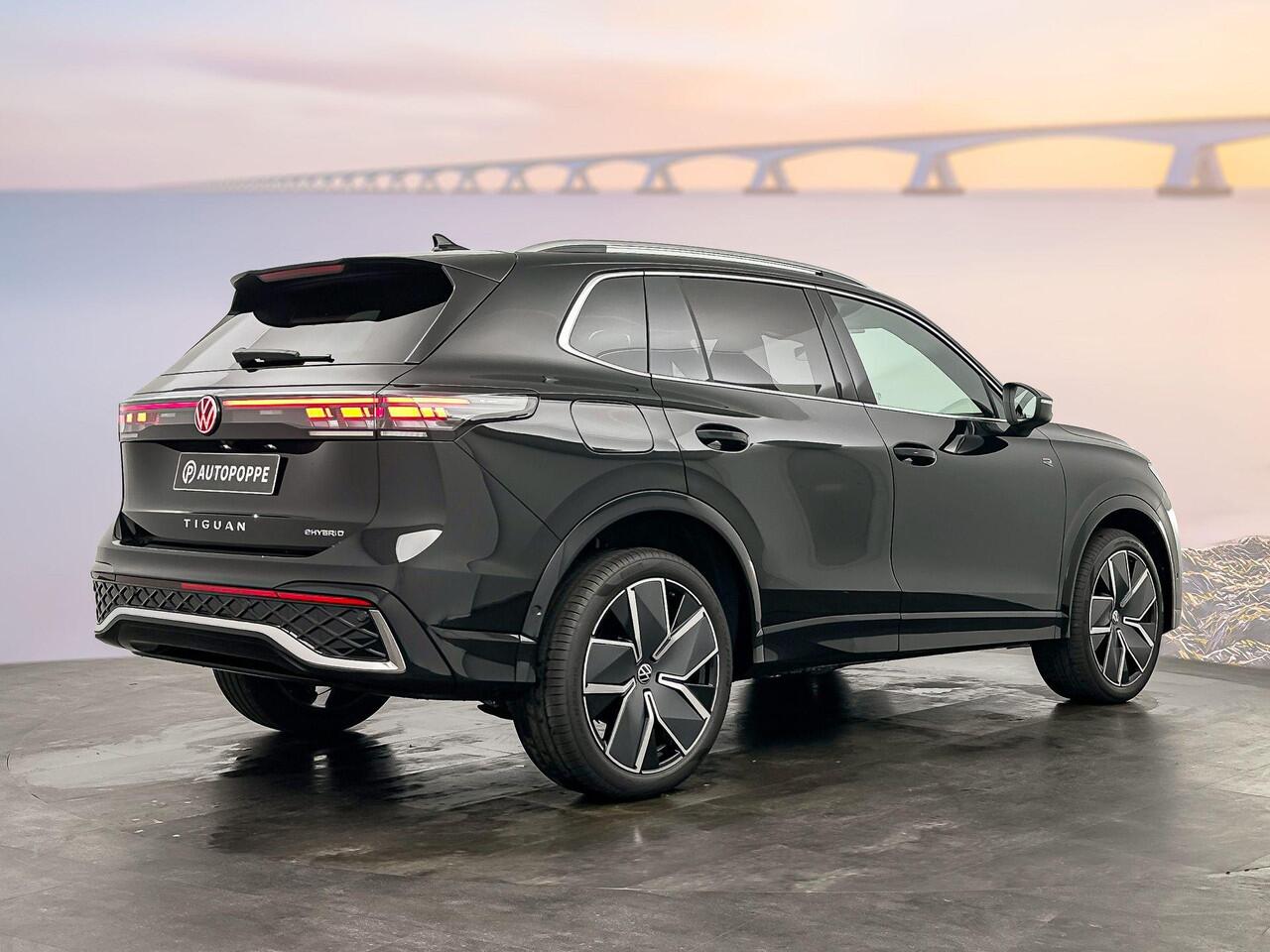 Volkswagen TIGUAN R-Line-Edition Plug in Hybride 204 pk