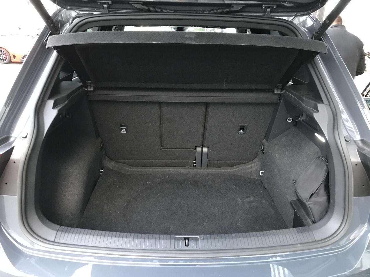 Volkswagen TIGUAN 1.5 TSI R-Line Panoramadak Automaat