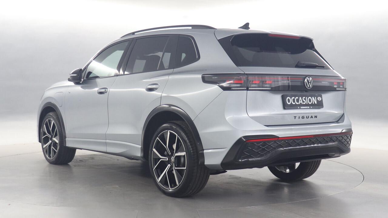 Volkswagen TIGUAN 1.5 eHybrid 272pk R-Line Edition PHEV DSG / Panoramadak / 350 Camera / Trekhaak