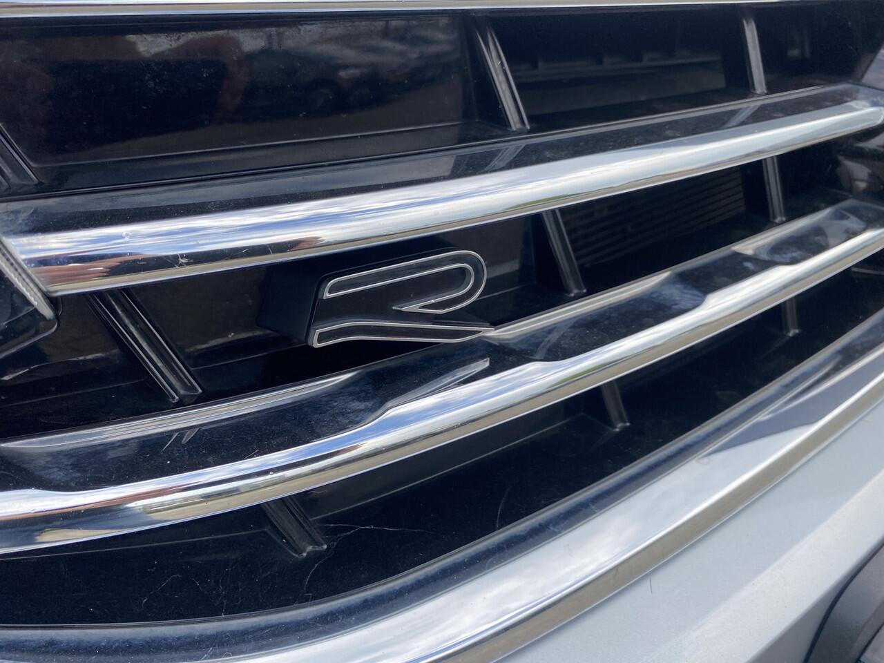 Volkswagen TIGUAN 1.4 TSI eHybrid R-Line Business+ Panorama Dak, Trekhaak & Stoelverwarming