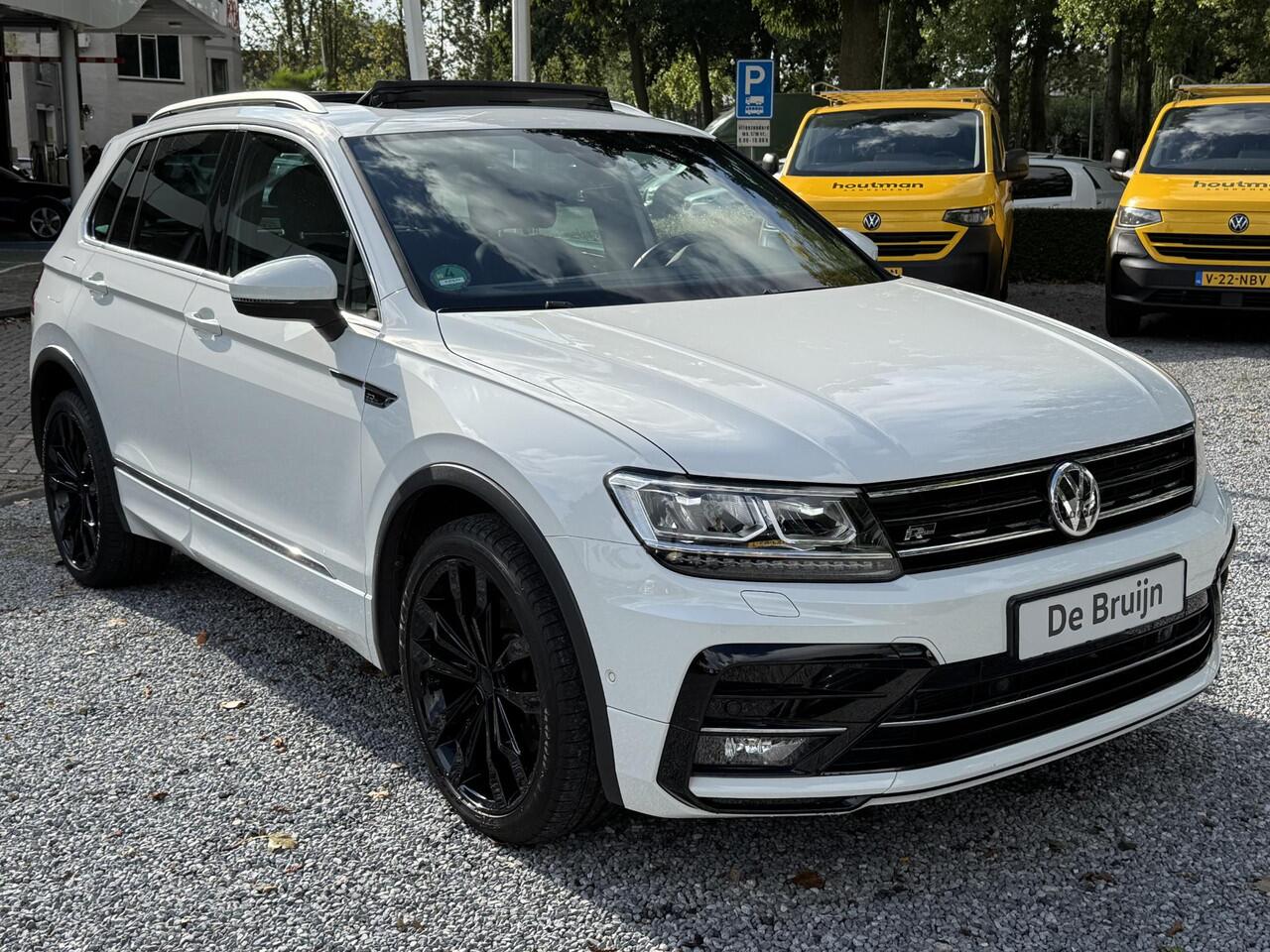 Volkswagen TIGUAN 2.0 TSI DSG 4M R-Line (2x) (Pano,Camera,Virtual)