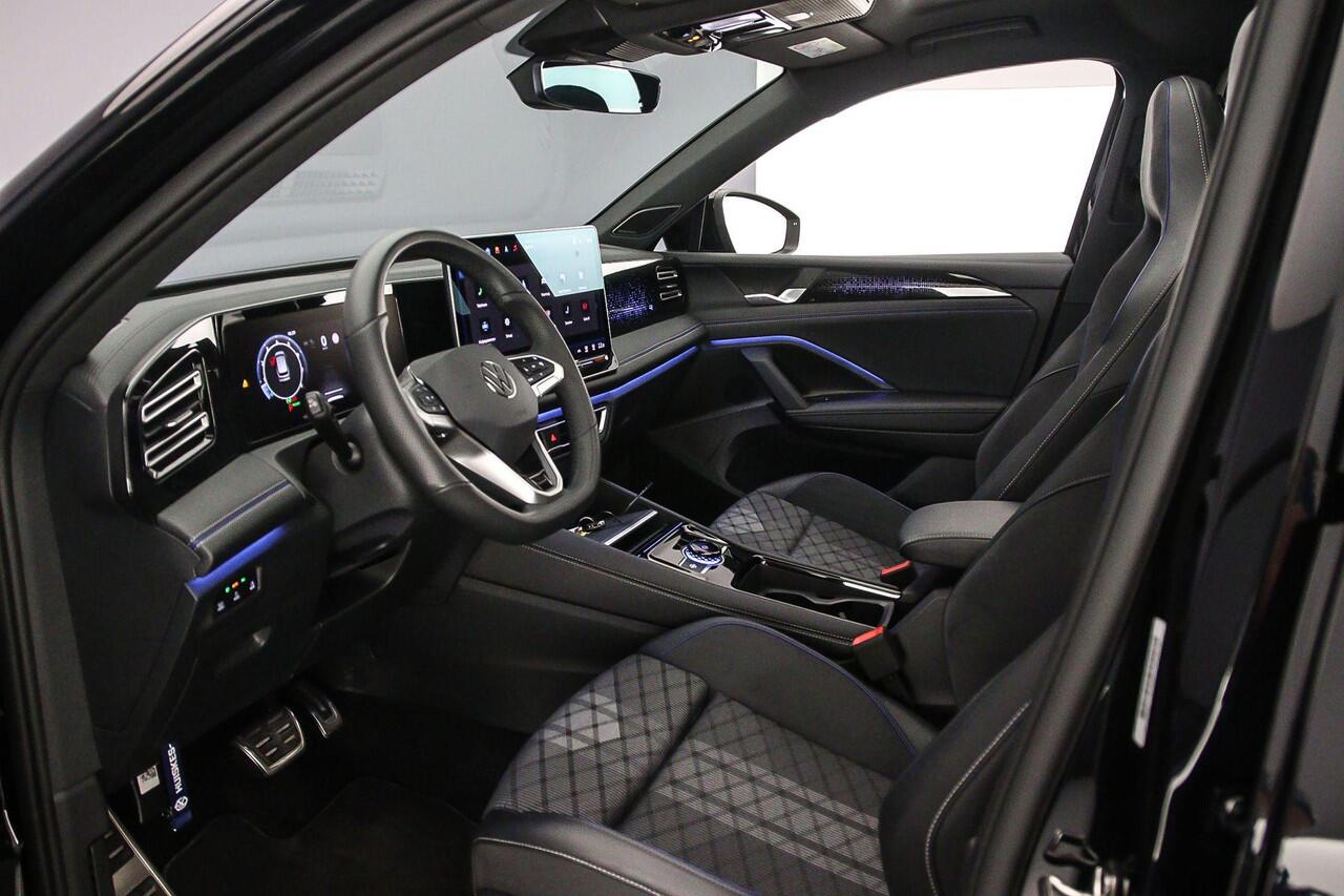 Volkswagen TIGUAN R-Line Edition 1.5 eTSI 150pk DSG Automaat Trekhaak, 360 camera, Panoramadak, Adaptive cruise control, Black Style, Elektrische achterklep, LED matrix koplampen