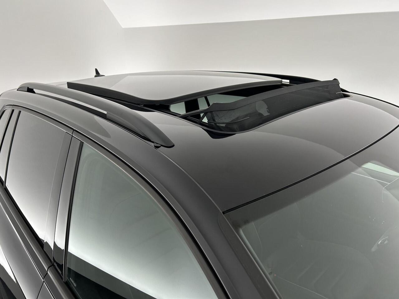 Volkswagen TIGUAN 1.4 TSI 245pk eHybrid R-Line Business+ Black Style Leder Memory 360Camera Panoramadak Keyless Stoelverwarming Virtual Cockpit Navigatie