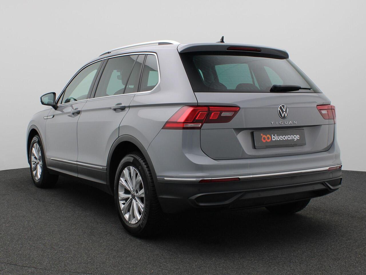 Volkswagen TIGUAN 1.5 TSI Life Business 130PK Adaptieve Cruise Controle, Keyless, Navi, PDC voor en achter, Clima, Digital Cockpit, 17" LM Velgen