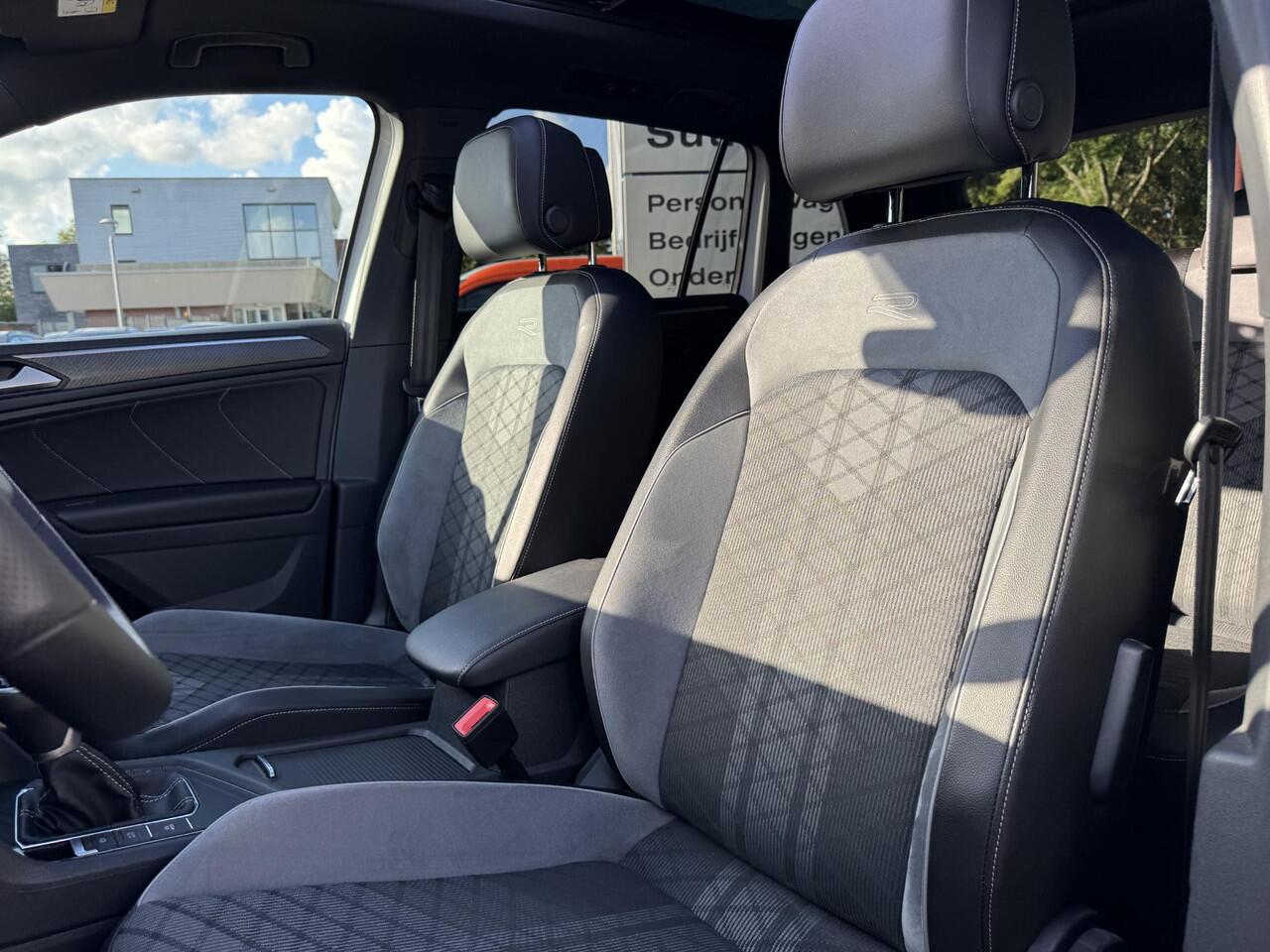 Volkswagen TIGUAN 1.4 TSI eHybrid R-Line Business+ 245pk PHEV | Trekhaak | Panorama dak | Adaptieve Cruise | Achteruitrijcamera | Stoelverwarming | Virtuele cockpit | 1.800kg Trekgewicht !