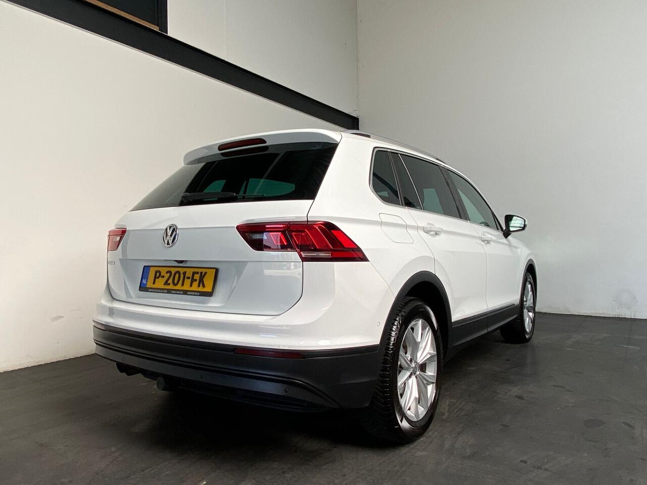 Volkswagen TIGUAN 1.5 TSI ACT Highline R-Line Look