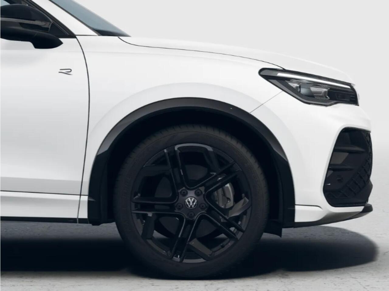 Volkswagen TIGUAN R-Line Edition 1.5 eHybrid 272 PK 6 versn. DSG · Black Style Pakket · Comfort Pakket · Trekhaak inklapbaar, met elektrische ontgrendeling, incl. aanhangermanoeuvreerhulp Trailer Assist · Prijs is inclusief inruilpremie