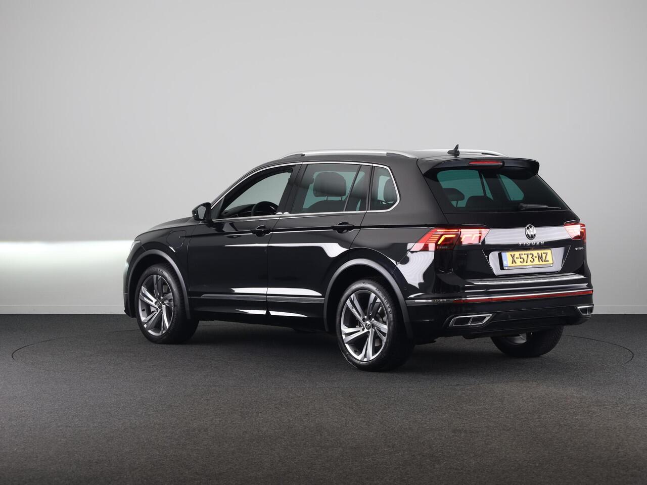 Volkswagen TIGUAN 1.4 TSI eHybrid R-Line Business 245PK PHEV | 360 graden camera | Stoel- en stuurverwarming | Multimedia Plus | Assistentie pakket