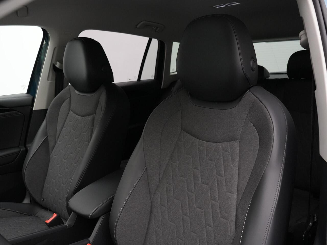 Volkswagen TIGUAN 1.5 eHybrid 204 pk DSG Life Edition | Trekhaak | Stuur-/achterbankverwarming | Achteruitrijcamera