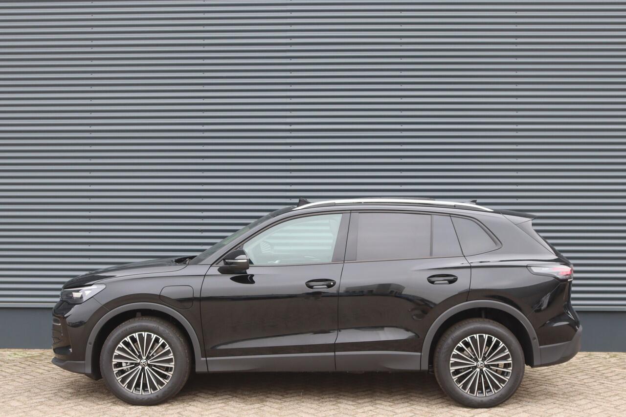 Volkswagen TIGUAN 1.5 eHybrid 204pk Edition Pano/IQ.Light/Keyless/Camera/ACC/DCC/Elek. klep/Dodehoek/trekhaak wegkl.