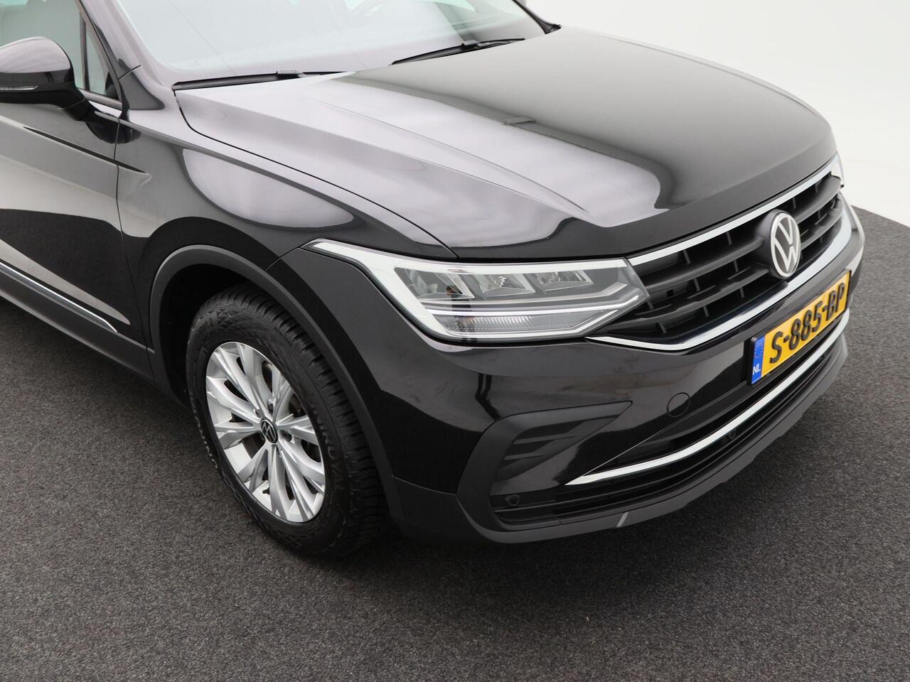 Volkswagen TIGUAN 1.5 TSi 150 Pk Automaat Life | Trekhaak | Adaptive Cruise | Carplay | Climate Control | Parkeersensoren | Navigatiesysteem | LED | 17 Inch | 76.555 Km