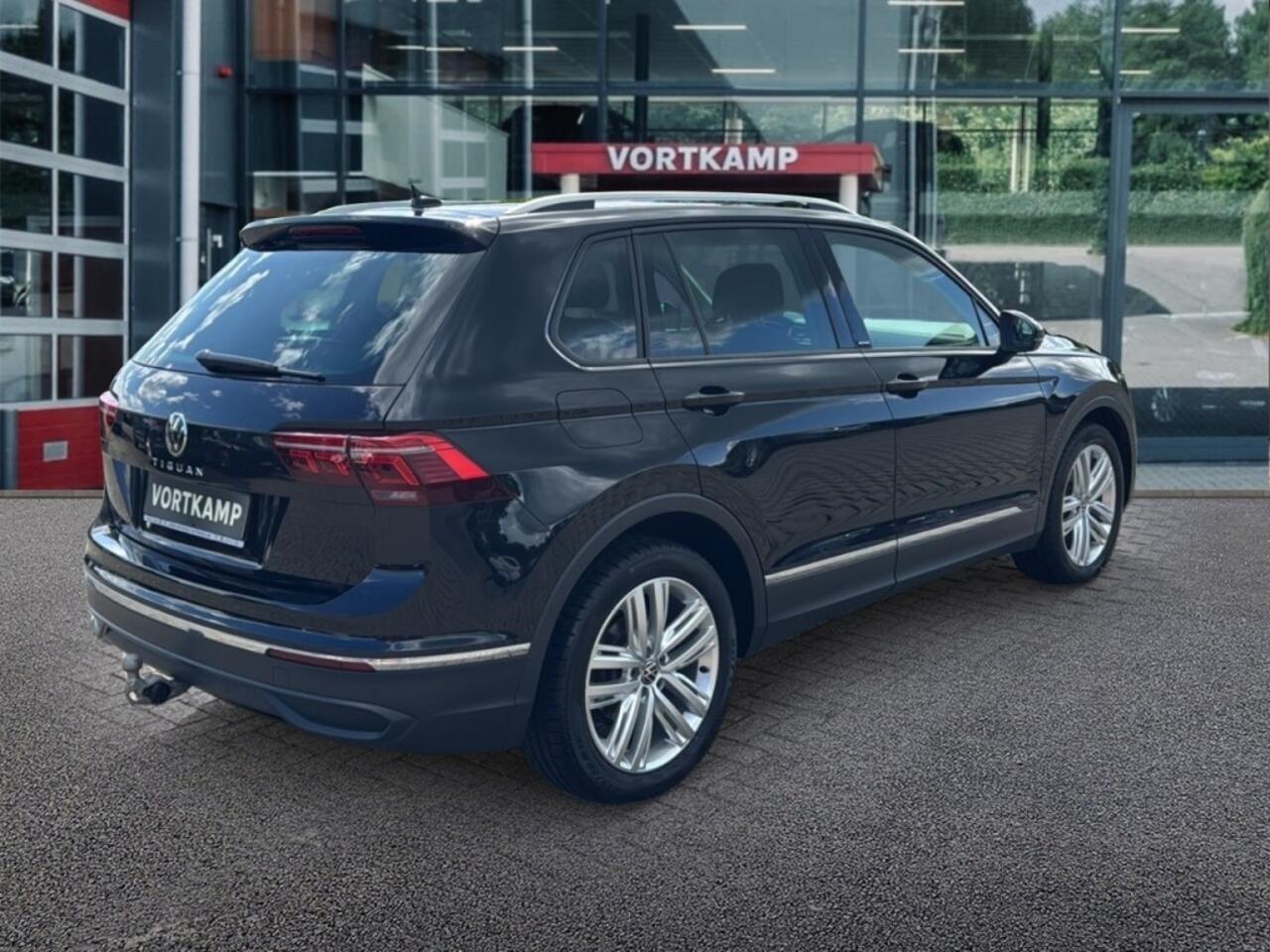 Volkswagen TIGUAN 1.5 TSI DSG LIFE TREKHAAK/CAMERA/NAVI/CARPLAY/ACC/STOELVERW/E-KLEP