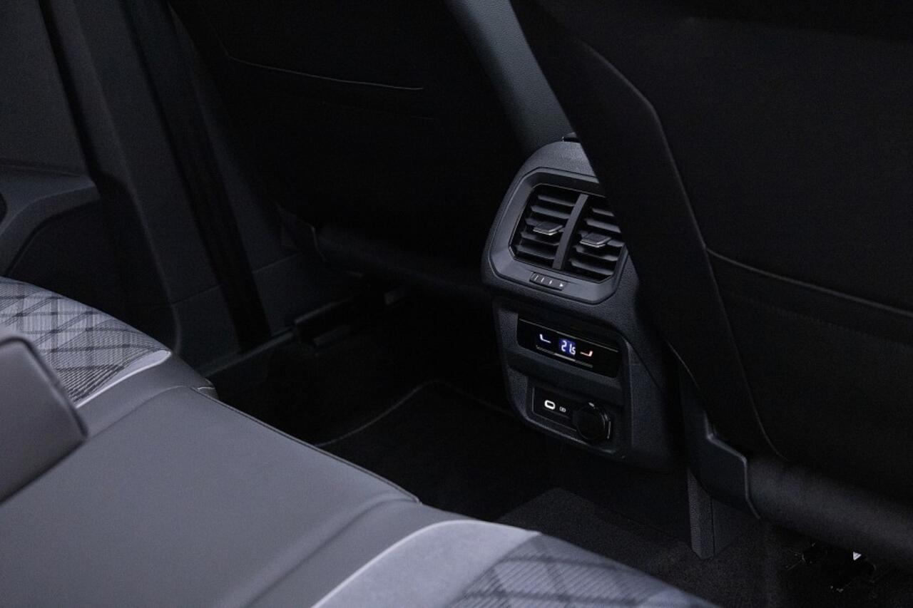 Volkswagen TIGUAN 1.5 TSI R-Line Business | PANORAMADAK ? 1e Eigenaar