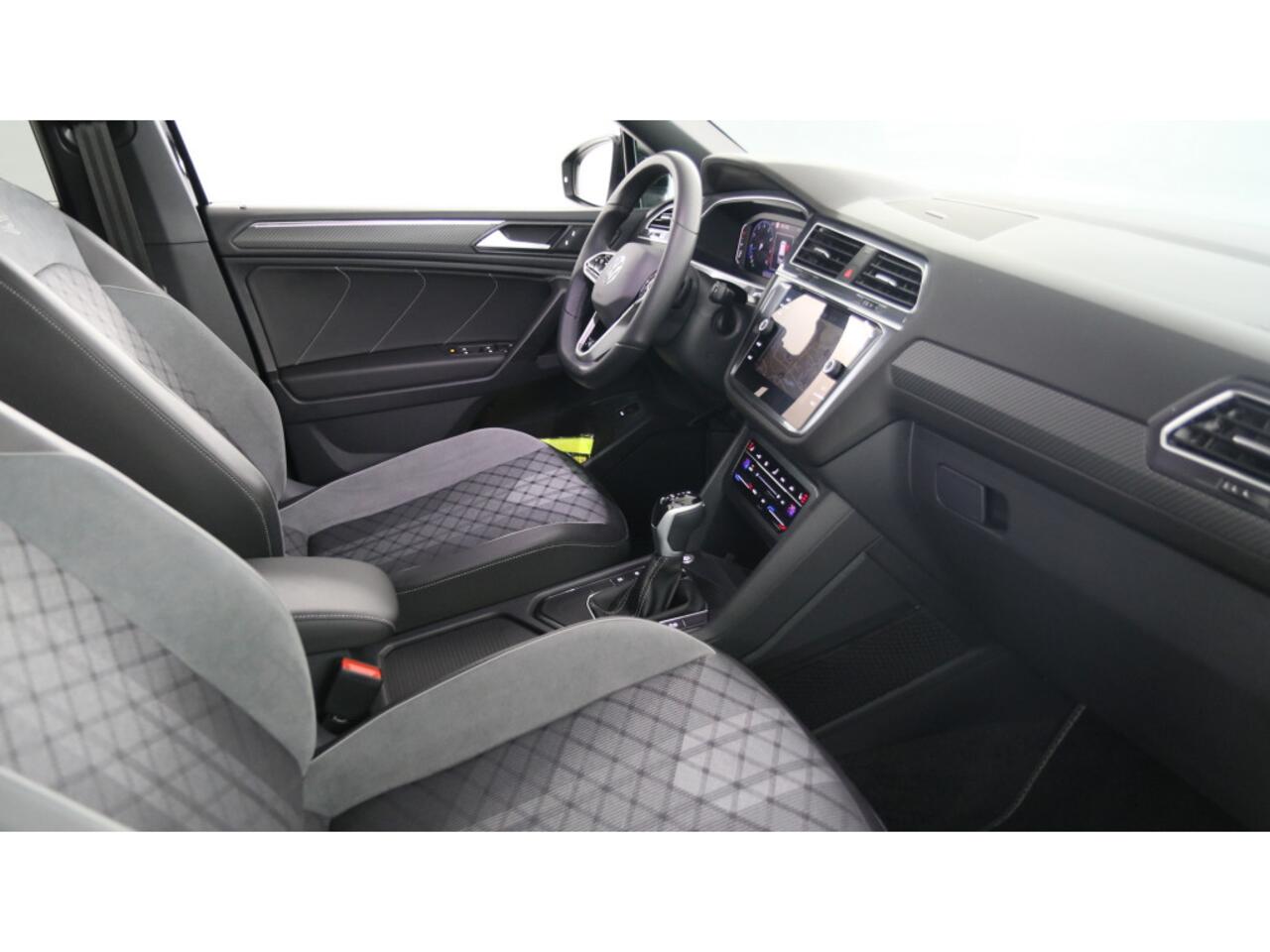 Volkswagen TIGUAN Allspace 1.5 TSI 150pk DSG R-Line Business 7p. Trekhaak