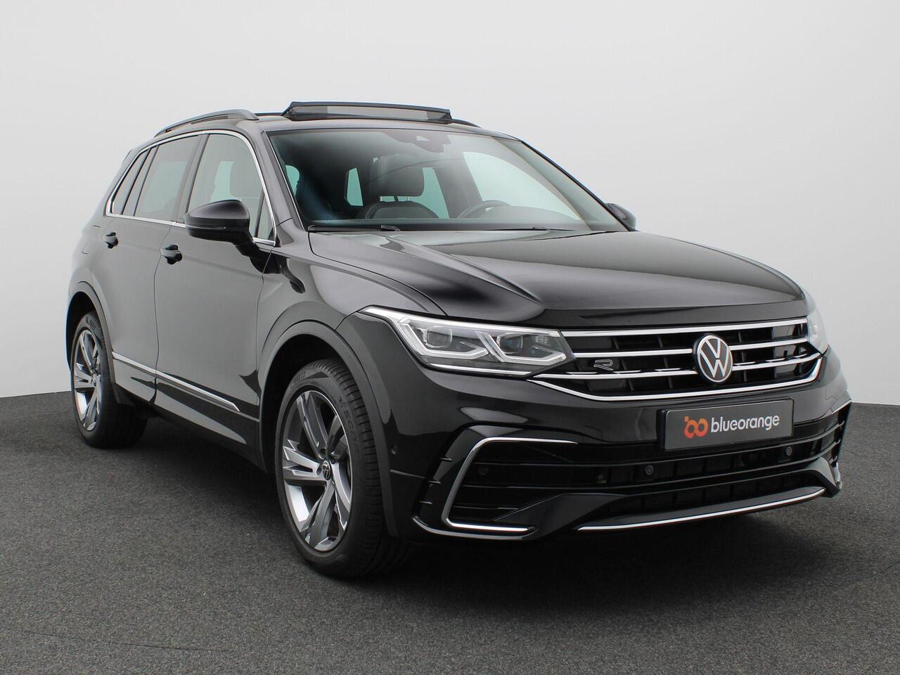 Volkswagen TIGUAN 1.4 TSI eHybrid R-Line Business 245PK DSG Panorama Dak, Trekhaak, Achterruitrijamera, Elektr. Achterklep, Virtual Cockpit, Matrix-LED Verlichting, Adaptieve Cruise Control, Side Assist, Stuur- en Stoelverwarming, Park Assist, 19" LM Velgen