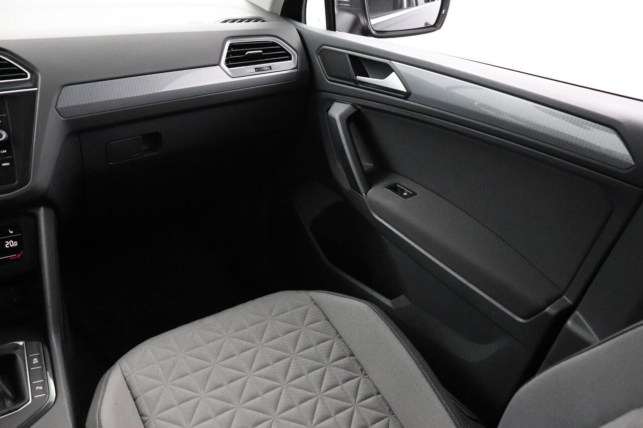 Volkswagen TIGUAN 1.5 TSI 150pk DSG Life | Trekhaak | Stoelverwarming | Carplay/Android Auto |