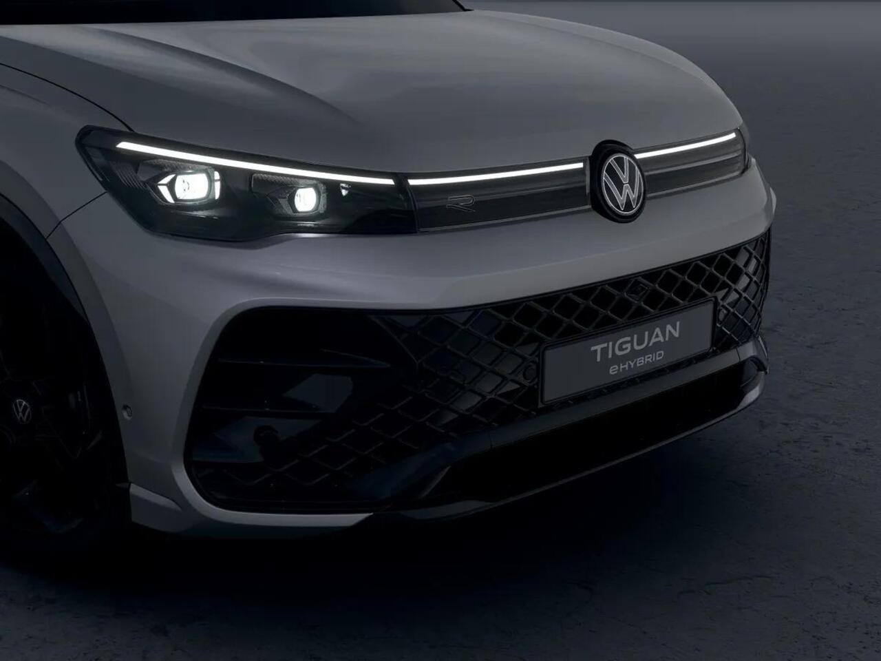 Volkswagen TIGUAN R-Line Edition 1.5 eHybrid 200 kW / 272 PK SUV 6 v