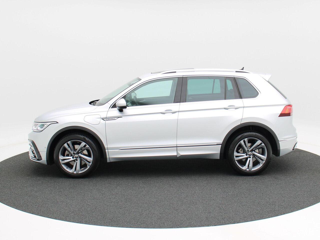 Volkswagen TIGUAN 1.4 TSi 245 Pk Automaat eHybrid R-Line Business+ | Adaptive Cruise | 360° Camera | Panorama Dak | Carplay | Full LED | Stoel en Stuur Verwarming | Digitaal Dashboard | 19 Inch | 18.051 Km!!