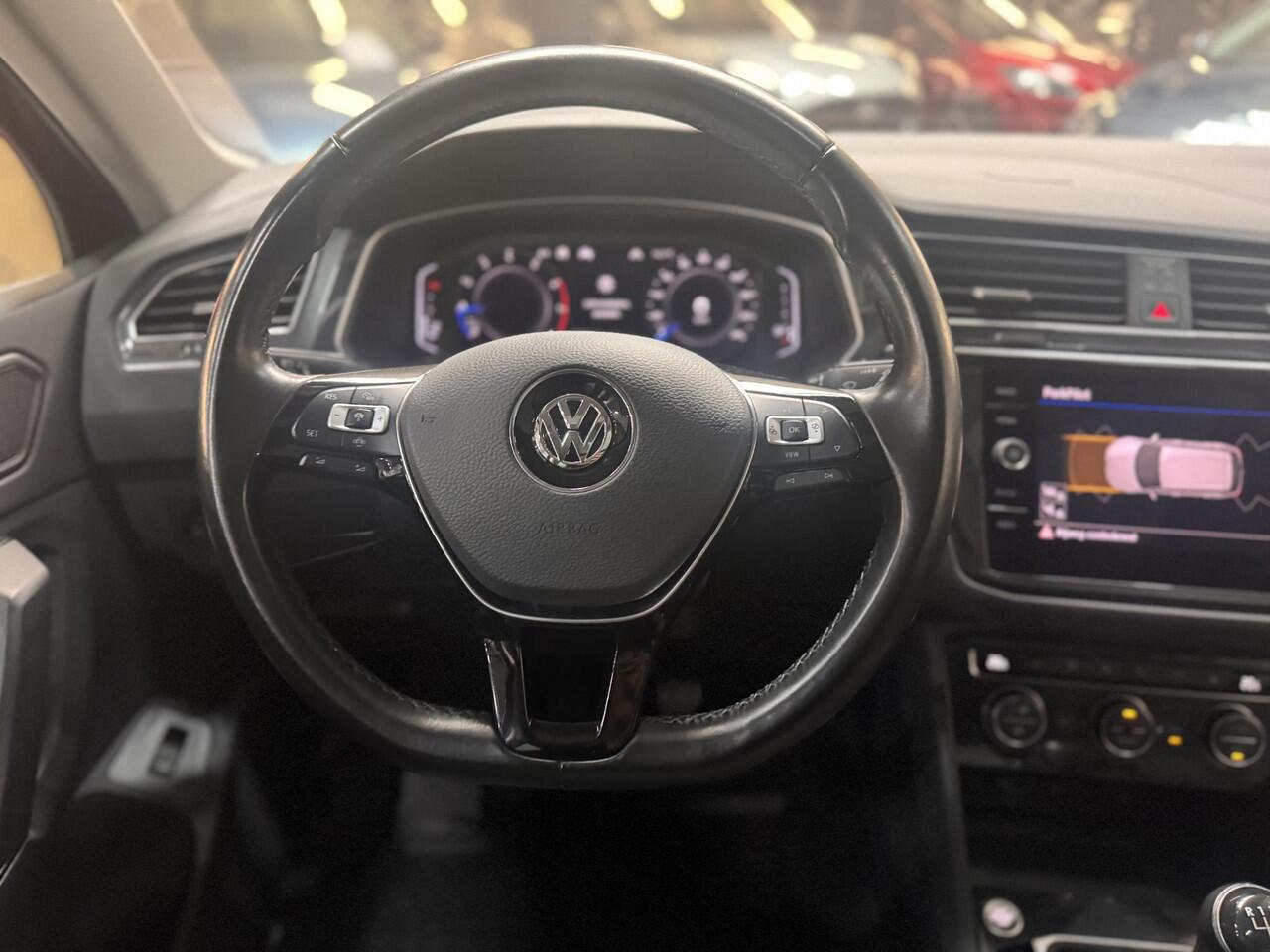 Volkswagen TIGUAN 1.5 TSI Panoramadak Trekhaak Advance Navi Adap. Cruise Winter pack El. Klep Dealeronderhouden