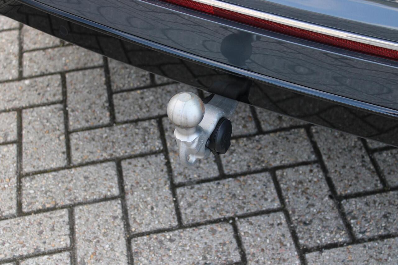 Volkswagen TIGUAN 1.4 TSI 245PK eHybrid R-LINE BUSINESS + | BEKLEDING LEDER VIENNA | PANORAMISCH SCHUIF/KANTEL DAK | ELEKTRISCH WEGKLAPENBARE TREKHAAK | R-LINE INTERIEUR/EXTERIEUR | VERWARMBARE VOORSTOELEN/STUUR | ELEKTRISCH BEDIENBARE VOORSTOELEN MET GEHEUGEN FUNCTIE | AK