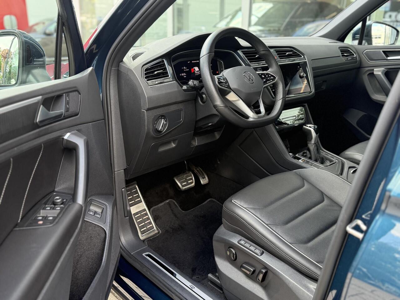 Volkswagen TIGUAN 1.4 TSI eHybrid R-Line Business+ SOH94%|Pano|Leer|Memory|360Cam|Trekhaak|Winter/Zomer banden