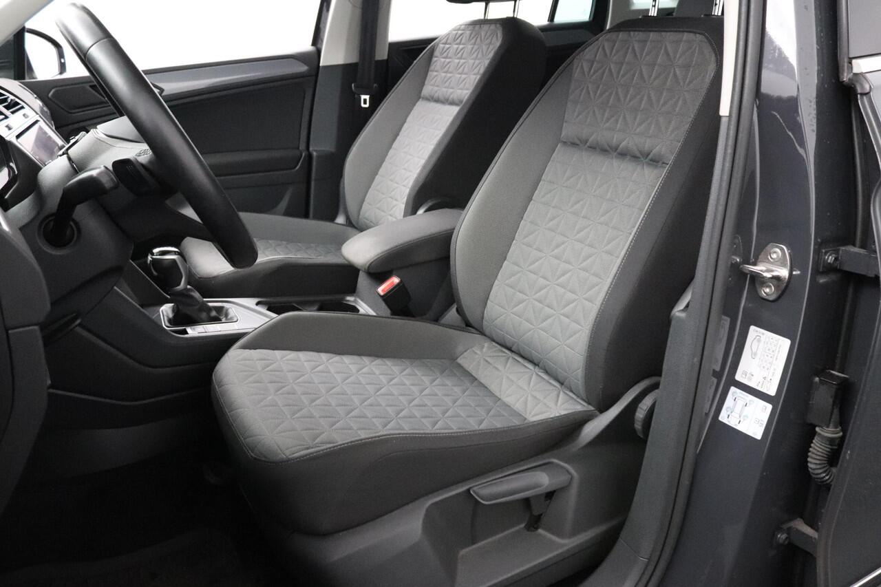 Volkswagen TIGUAN 1.5 TSI 150pk DSG Life | Trekhaak | Stoelverwarming | Carplay/Android Auto |