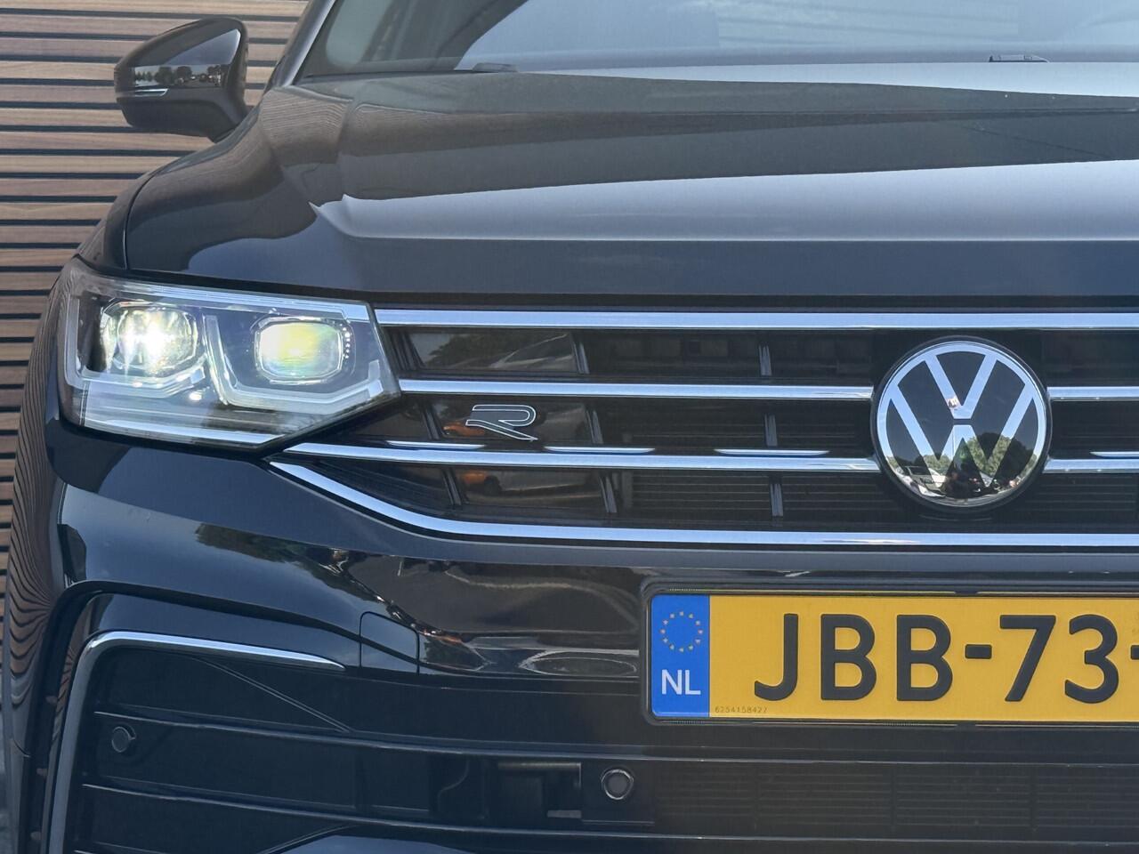 Volkswagen TIGUAN 1.4 TSI eHybrid R-Line Business+ Panodak / Dodehoek / Navi / Camera / Clima