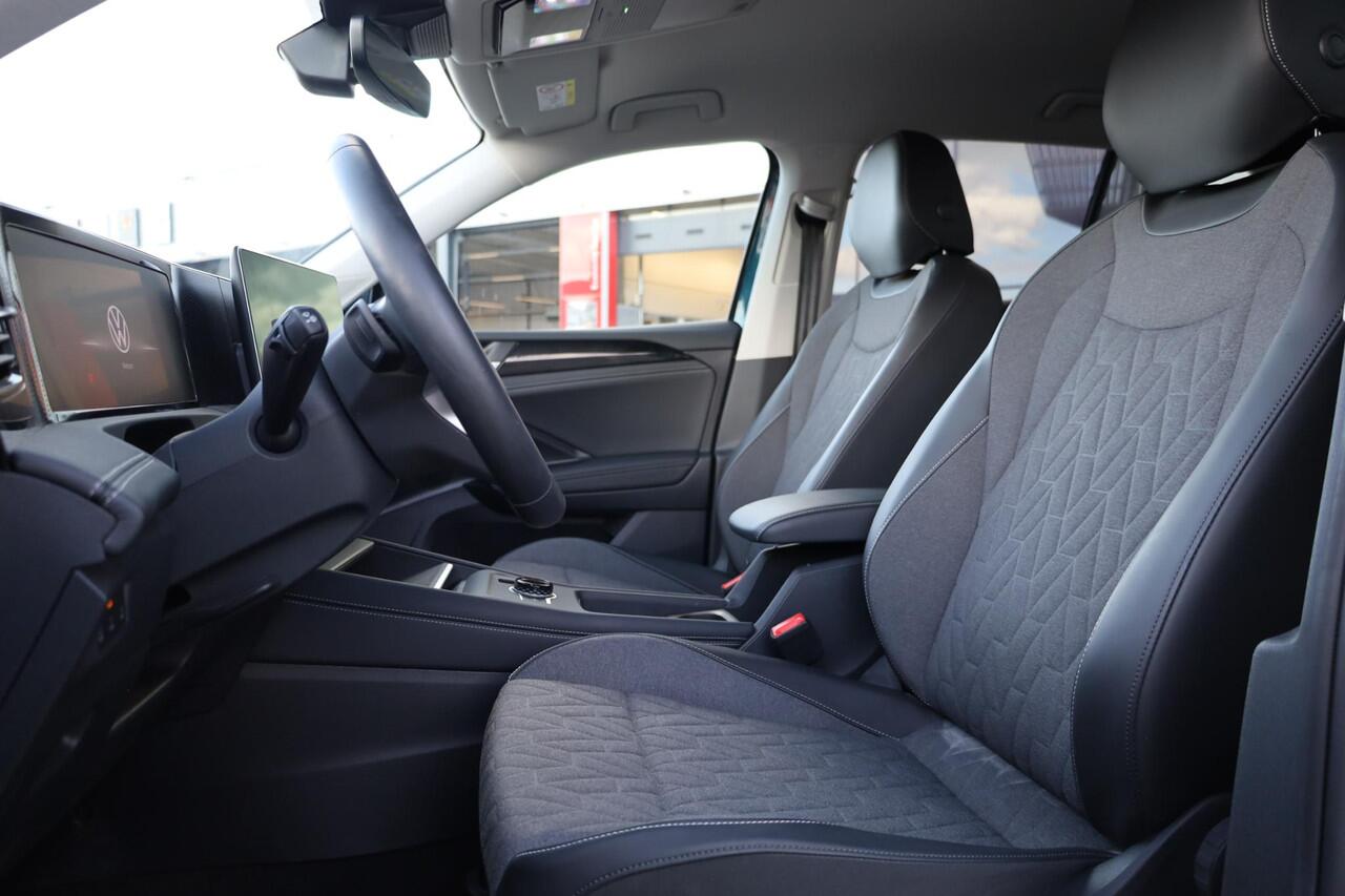 Volkswagen TIGUAN 1.5 eTSI Life Edition NL auto 1e eigenaar, 48 maanden garantie 100.000km , 18" 'Bologna' LMV, wegklapbare trekhaak, comfort pakket, dodehoekdetectie (side assist), elektrische achterklep, navigatie discover media