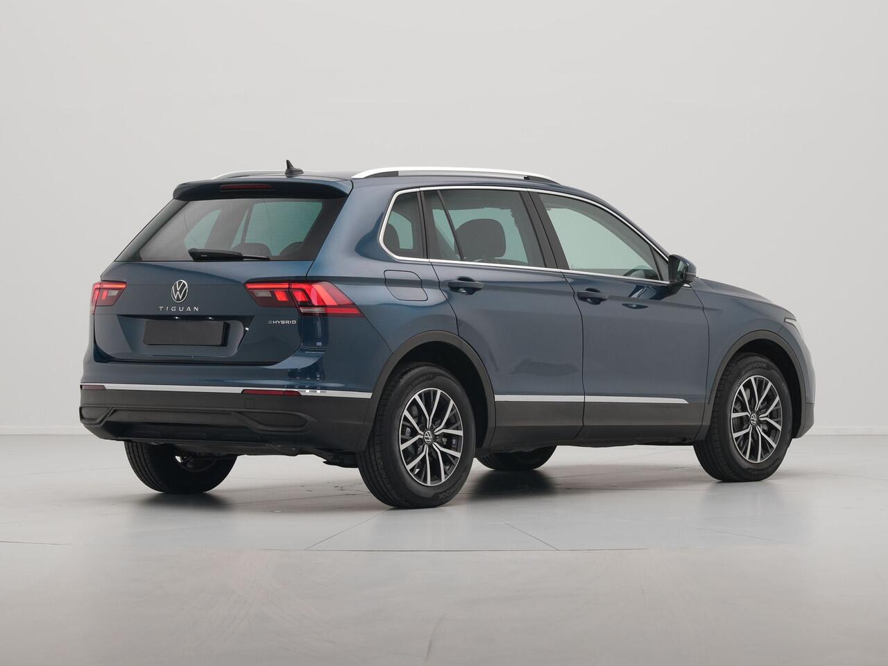 Volkswagen TIGUAN 1.4 TSI 245pk eHybrid Life Navigatie Clima Pdc Acc Side Assist 155