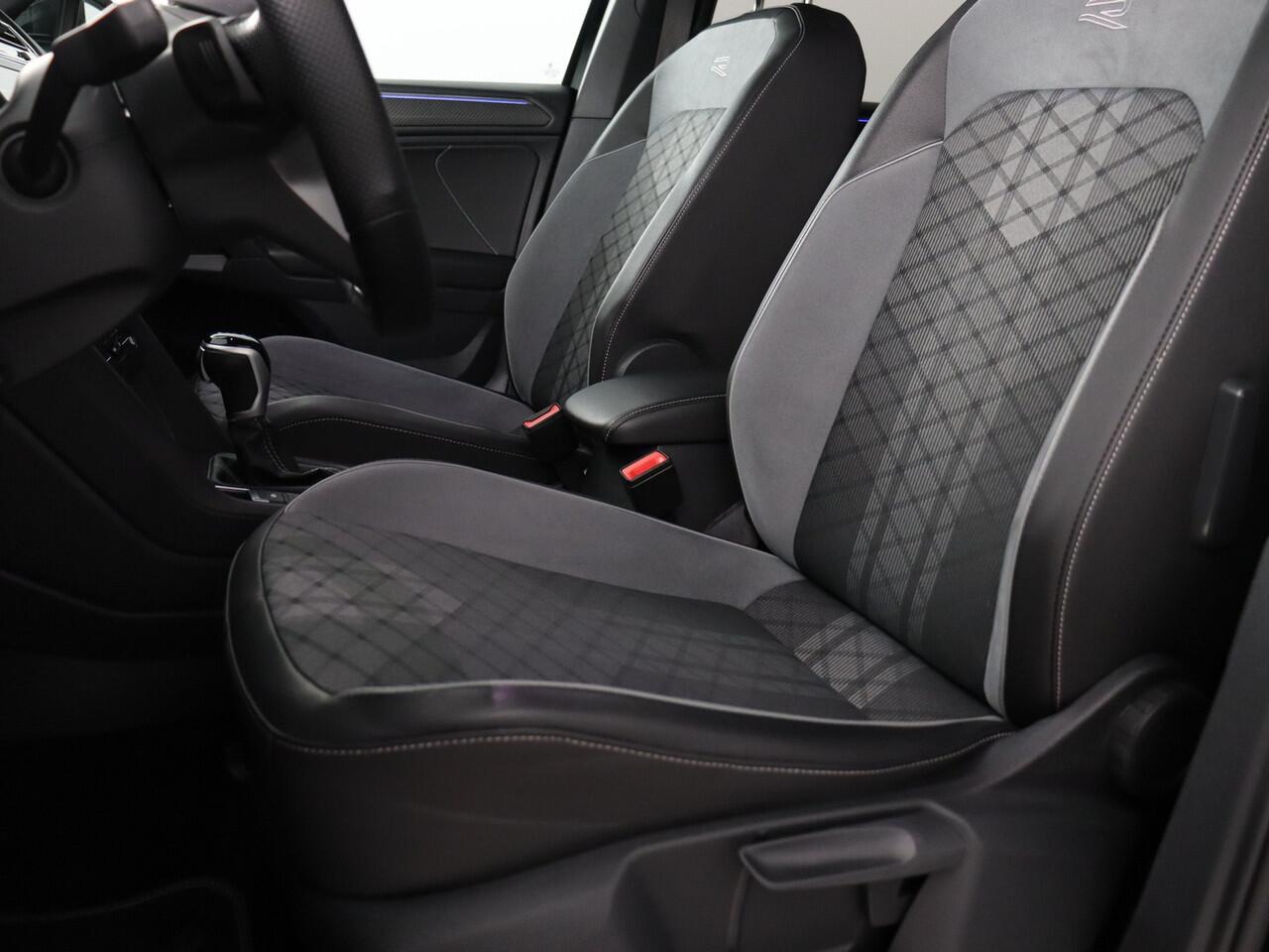 Volkswagen TIGUAN Allspace 1.5 TSI R-Line Business+ (NL-Auto / Elek. Trekhaak / Matrix / Camera / ACC)