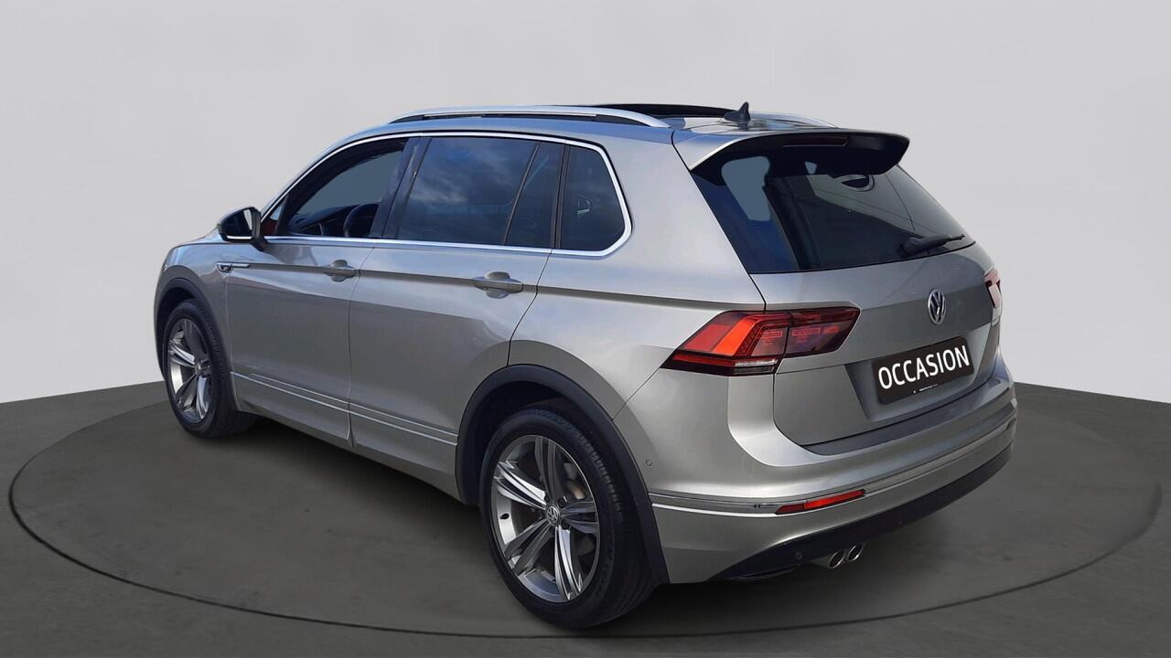 Volkswagen TIGUAN 1.5 TSI 150pk Automaat Highline Business R Advance / Panoramadak / Trekhaak / Massage