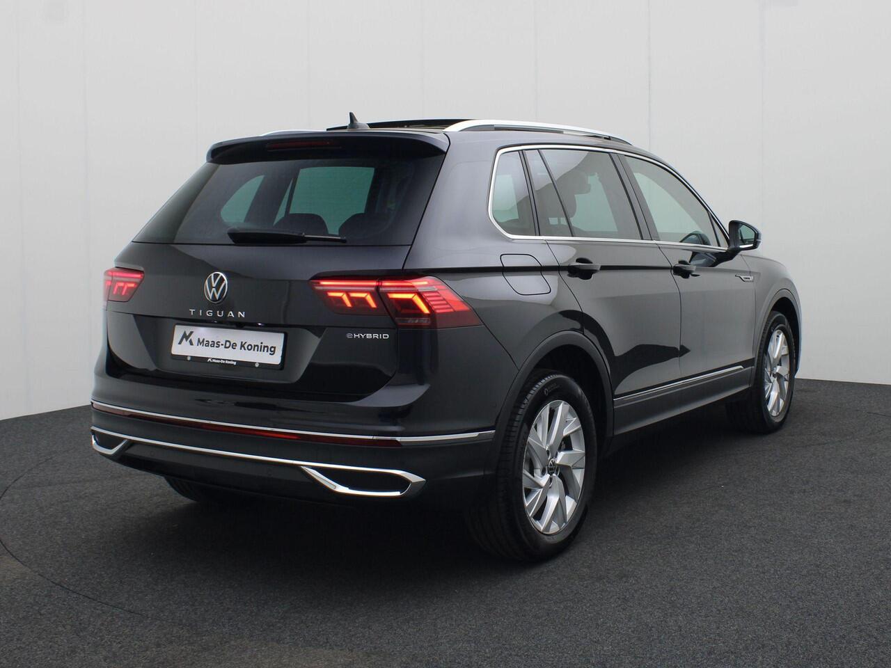 Volkswagen TIGUAN 1.4 TSIeHybrid 180kW/245PK Elegance DSG · Panoramadak · Apple/Android Car Play · Camera + Parkeersensoren · Navigatie